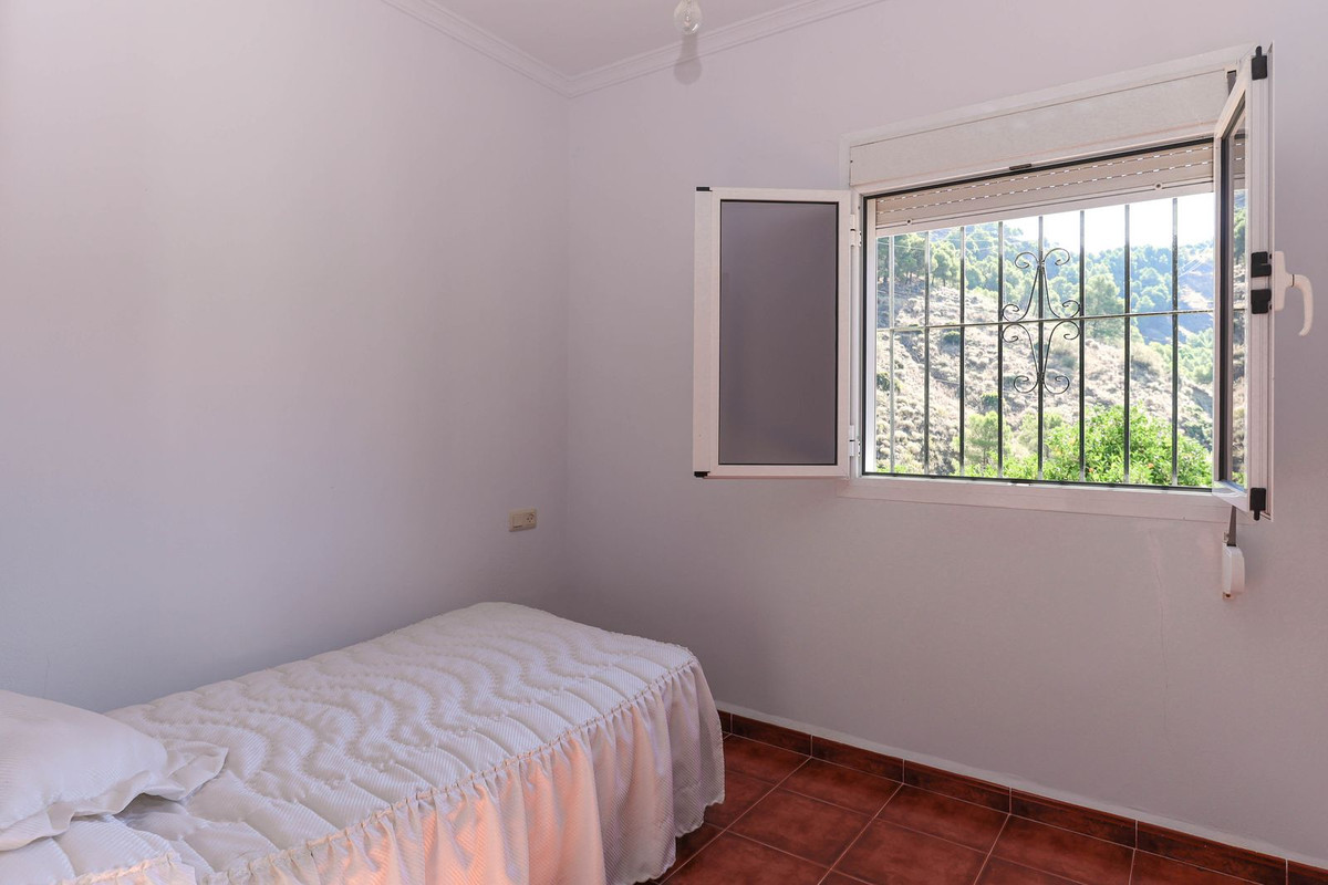 Se vende Villa - Chalet de 3 dormitorios en Costa Del Sol, Málaga, España