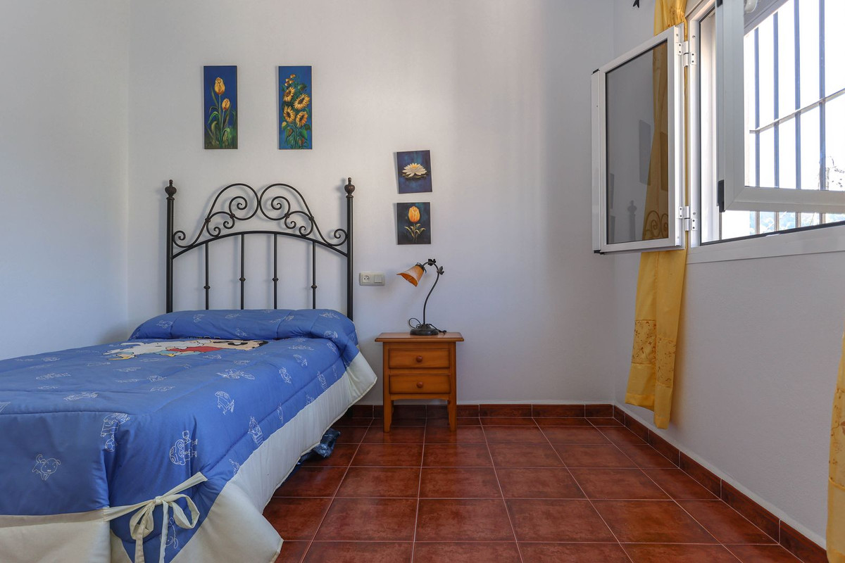 Se vende Villa - Chalet de 3 dormitorios en Costa Del Sol, Málaga, España