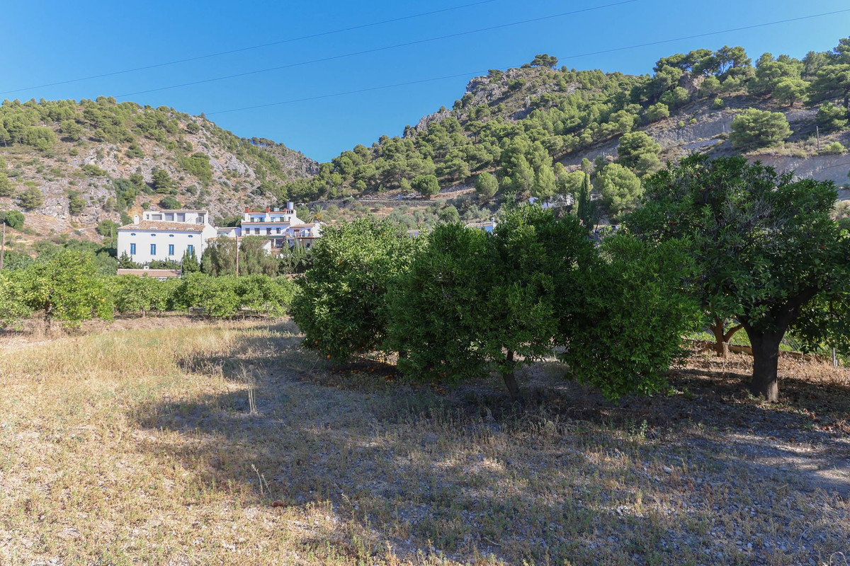 Se vende Villa - Chalet de 3 dormitorios en Costa Del Sol, Málaga, España