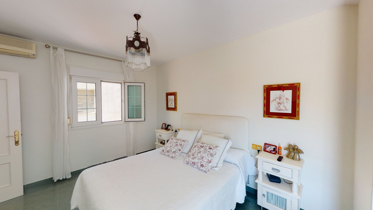 Se vende Ático de 4 dormitorios en Costa Del Sol East, Málaga, España