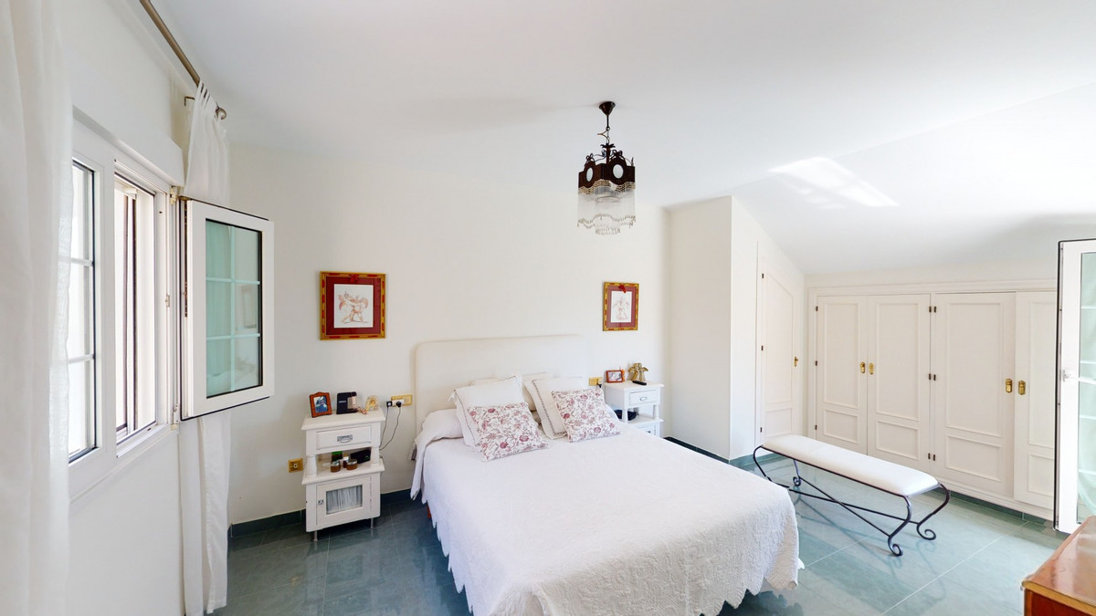 Se vende Ático de 4 dormitorios en Costa Del Sol East, Málaga, España