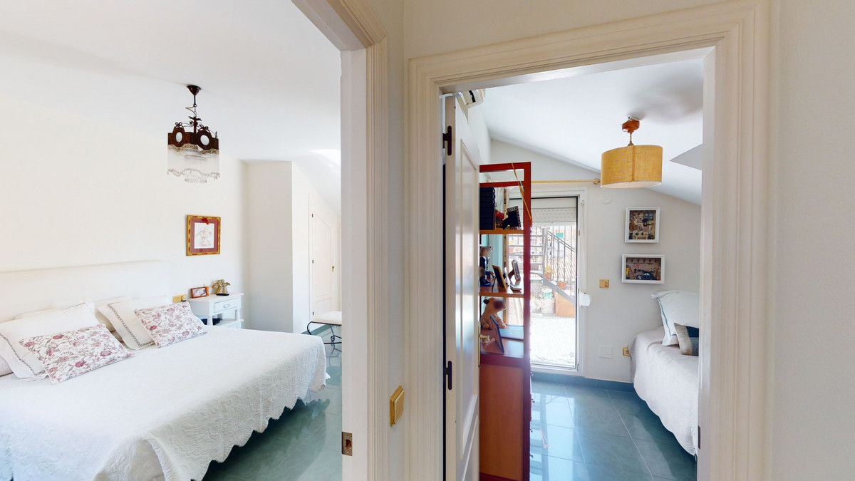 Se vende Ático de 4 dormitorios en Costa Del Sol East, Málaga, España