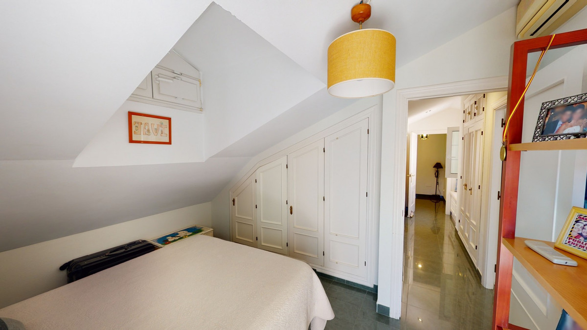 Se vende Ático de 4 dormitorios en Costa Del Sol East, Málaga, España