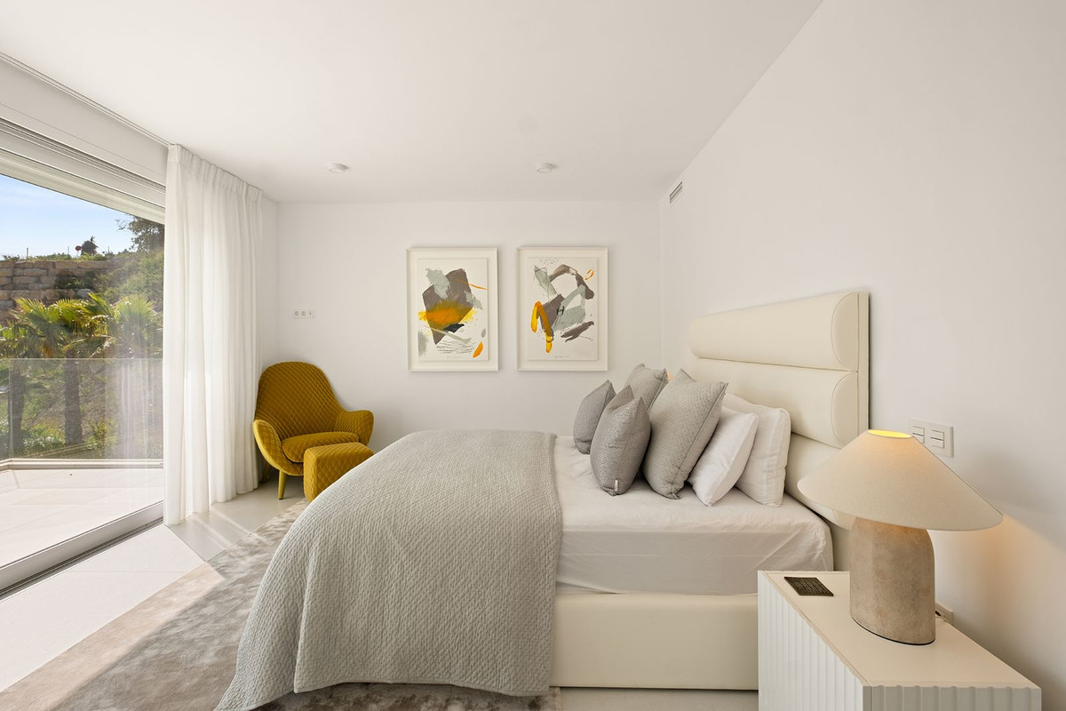 4 Bed Townhouse for sale in La Mairena Costa Del Sol, Málaga, Spain