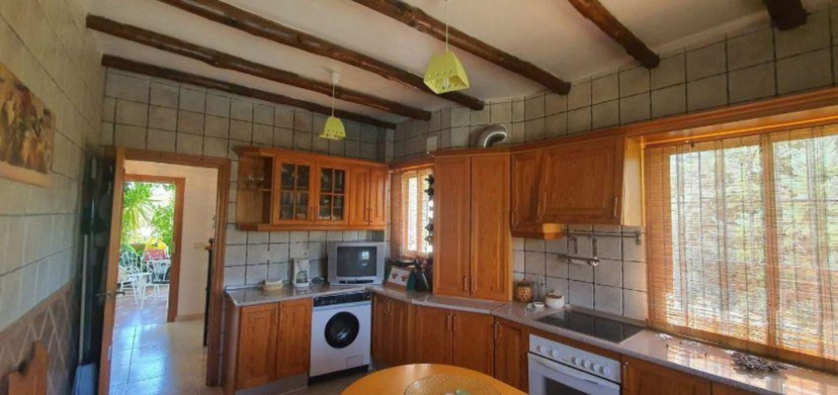 6 Bed Townhouse for sale in Ronda Costa Del Sol, Málaga, Spain