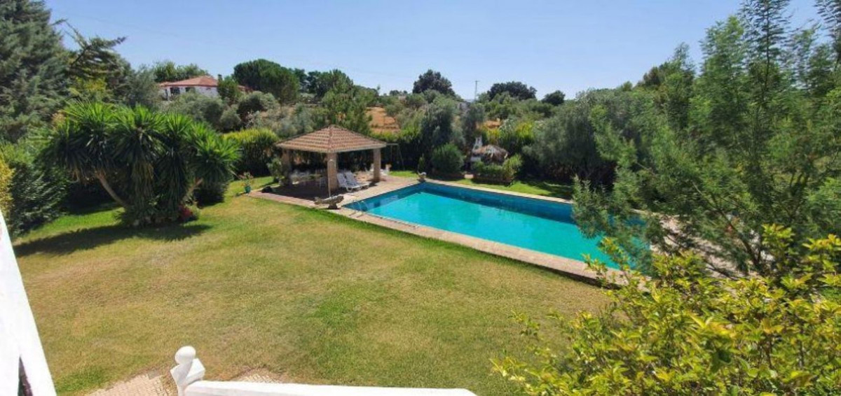 6 Bed Townhouse for sale in Ronda Costa Del Sol, Málaga, Spain