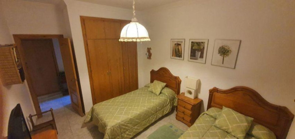 6 Bed Townhouse for sale in Ronda Costa Del Sol, Málaga, Spain