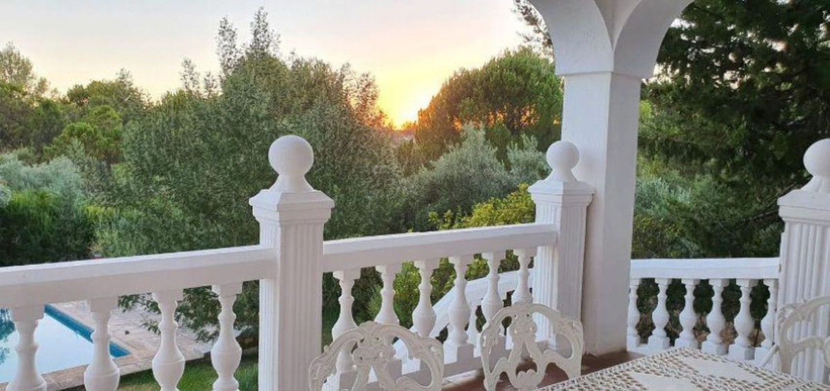 6 Bed Townhouse for sale in Ronda Costa Del Sol, Málaga, Spain