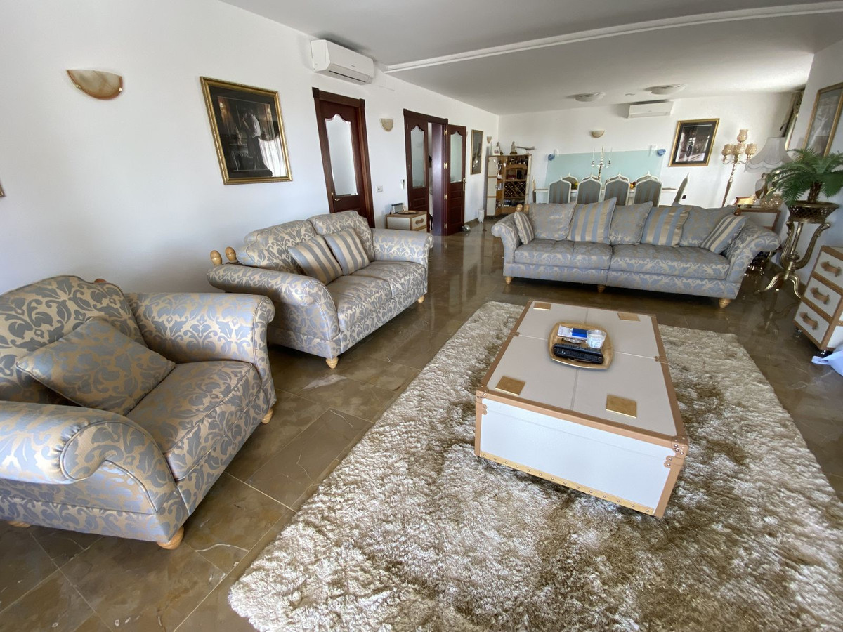 Se vende Villa - Chalet de 5 dormitorios en Costa Del Sol, Málaga, España