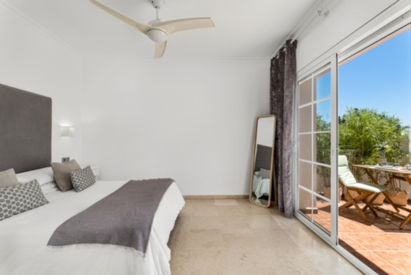Se vende Villa - Chalet de 5 dormitorios en Costa Del Sol, Málaga, España