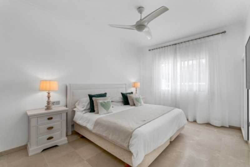 Se vende Villa - Chalet de 5 dormitorios en Costa Del Sol, Málaga, España