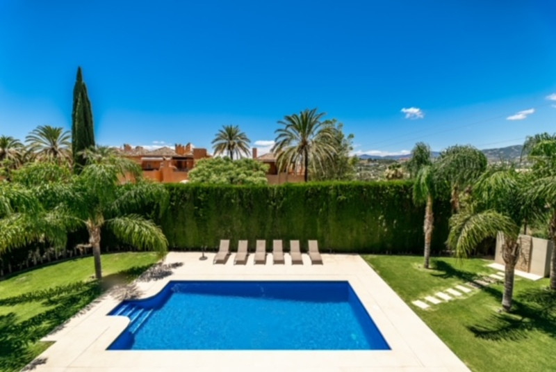 Se vende Villa - Chalet de 5 dormitorios en Costa Del Sol, Málaga, España