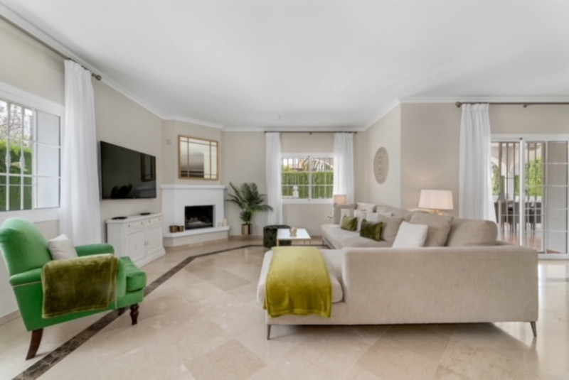 Se vende Villa - Chalet de 5 dormitorios en Costa Del Sol, Málaga, España