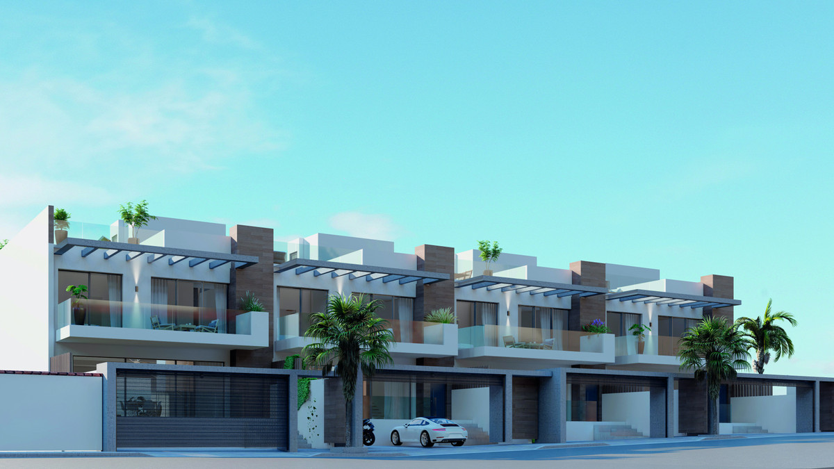 3 Bed Townhouse for sale in Torreblanca Costa Del Sol, Málaga, Spain
