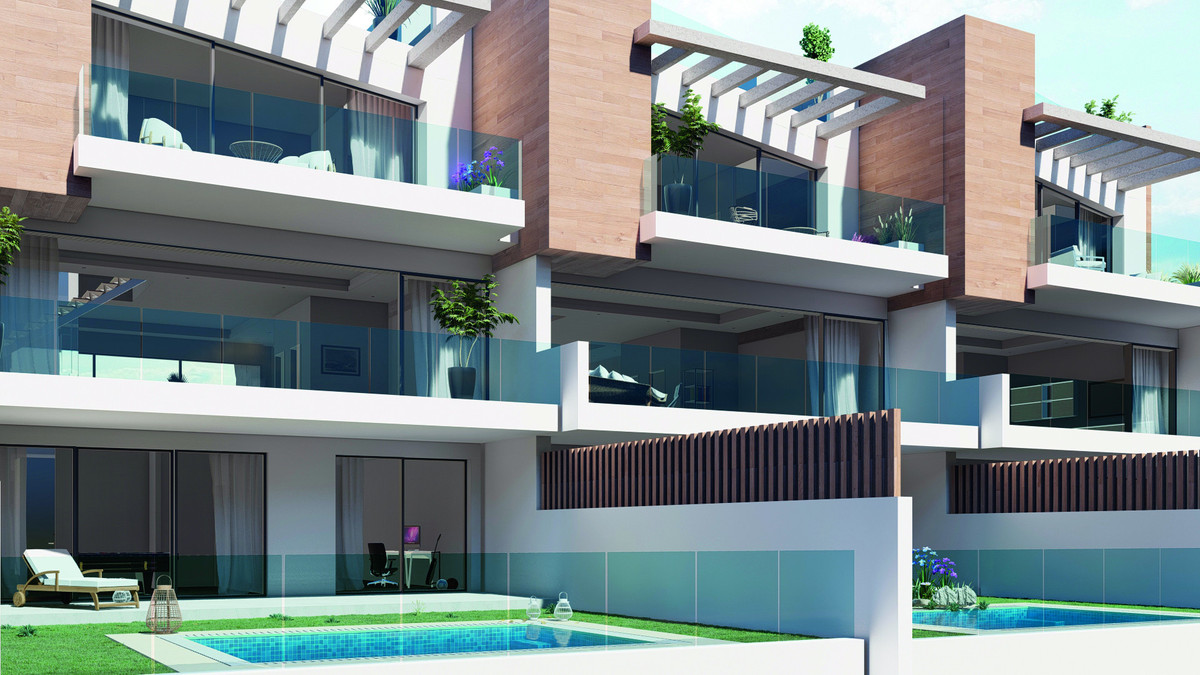 3 Bed Townhouse for sale in Torreblanca Costa Del Sol, Málaga, Spain