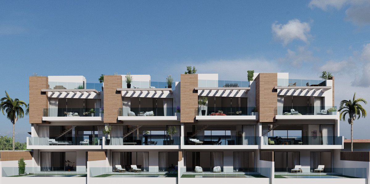 3 Bed Townhouse for sale in Torreblanca Costa Del Sol, Málaga, Spain