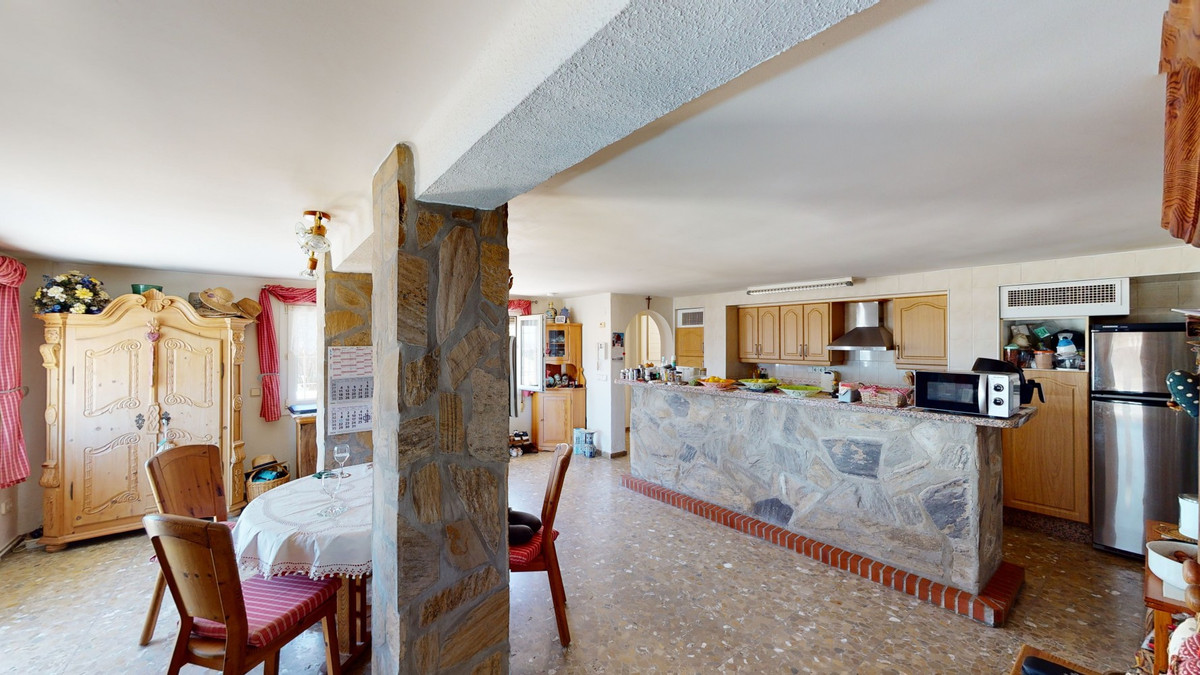 Se vende Villa - Chalet de 3 dormitorios en Costa Del Sol East, Málaga, España