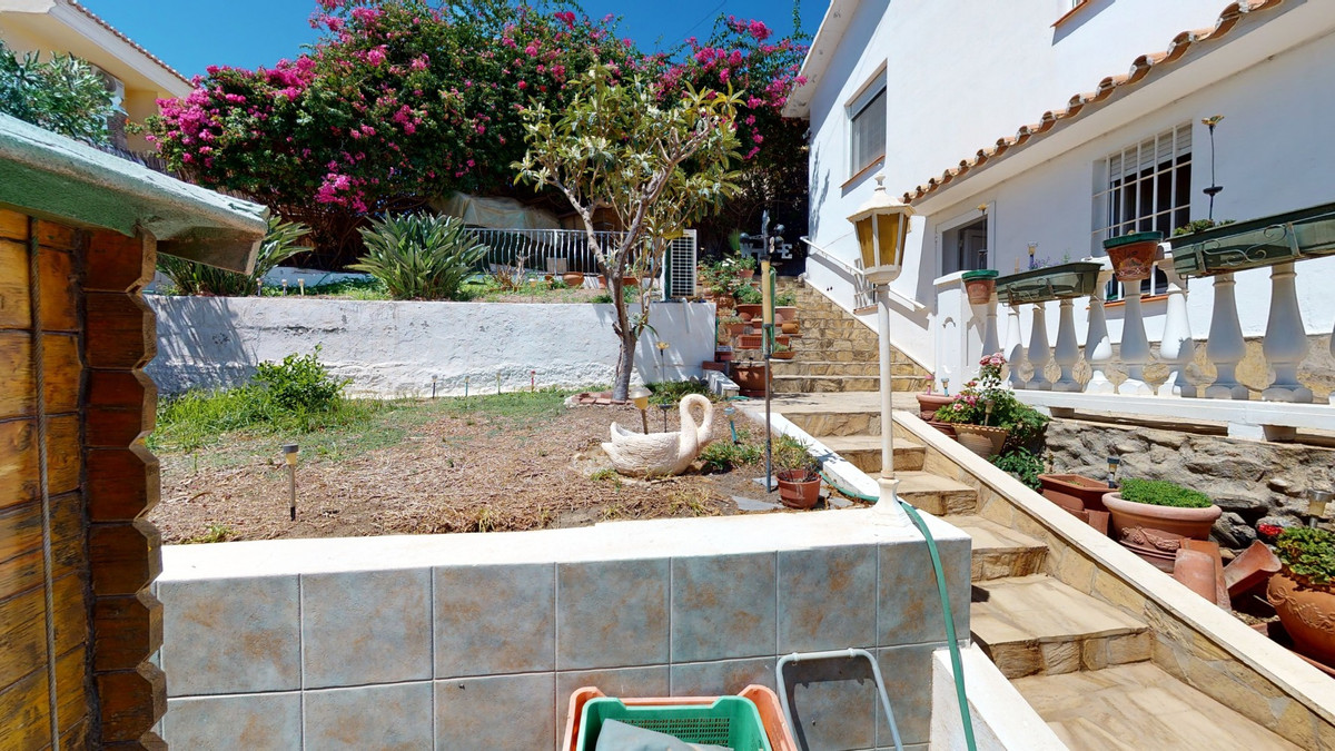 Se vende Villa - Chalet de 3 dormitorios en Costa Del Sol East, Málaga, España