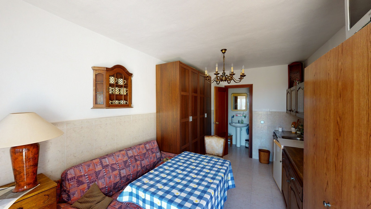Se vende Villa - Chalet de 3 dormitorios en Costa Del Sol East, Málaga, España