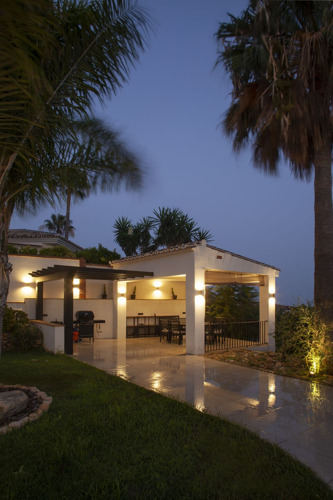 4 Bed Townhouse for sale in Sierrezuela Costa Del Sol, Málaga, Spain