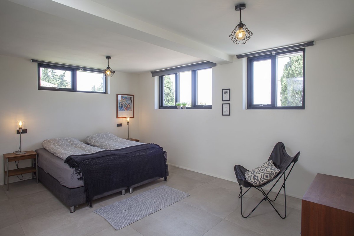 4 Bed Townhouse for sale in Sierrezuela Costa Del Sol, Málaga, Spain