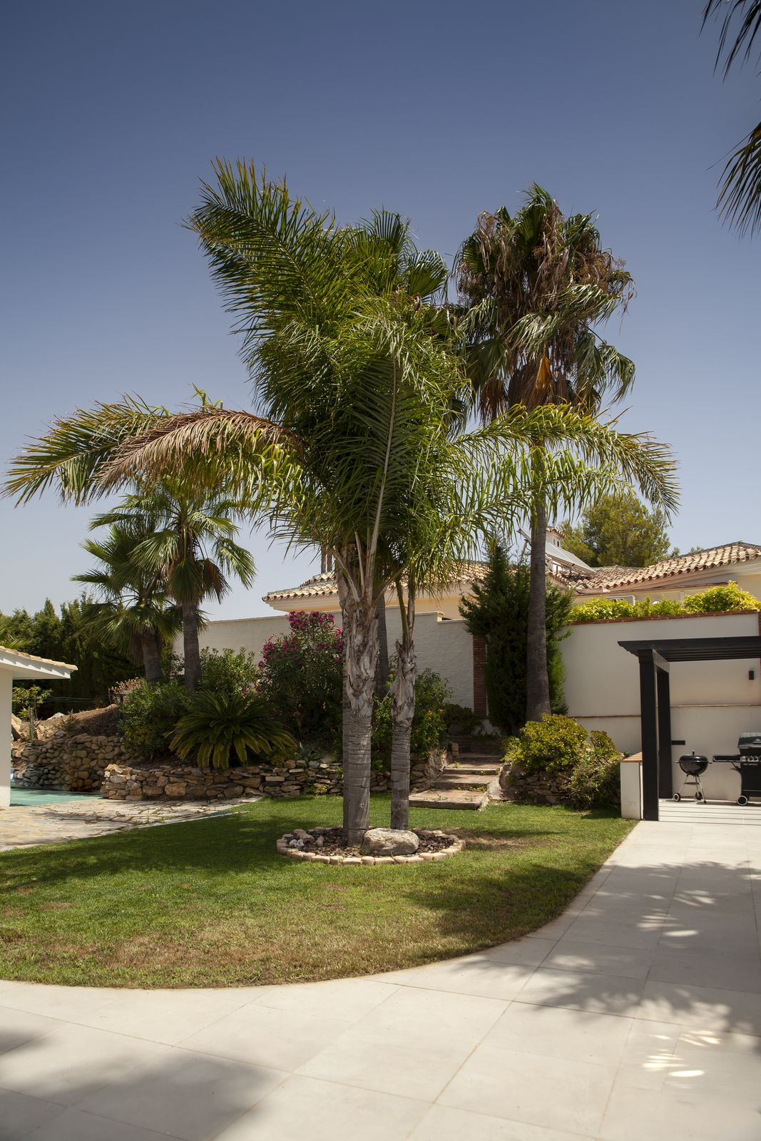 4 Bed Townhouse for sale in Sierrezuela Costa Del Sol, Málaga, Spain