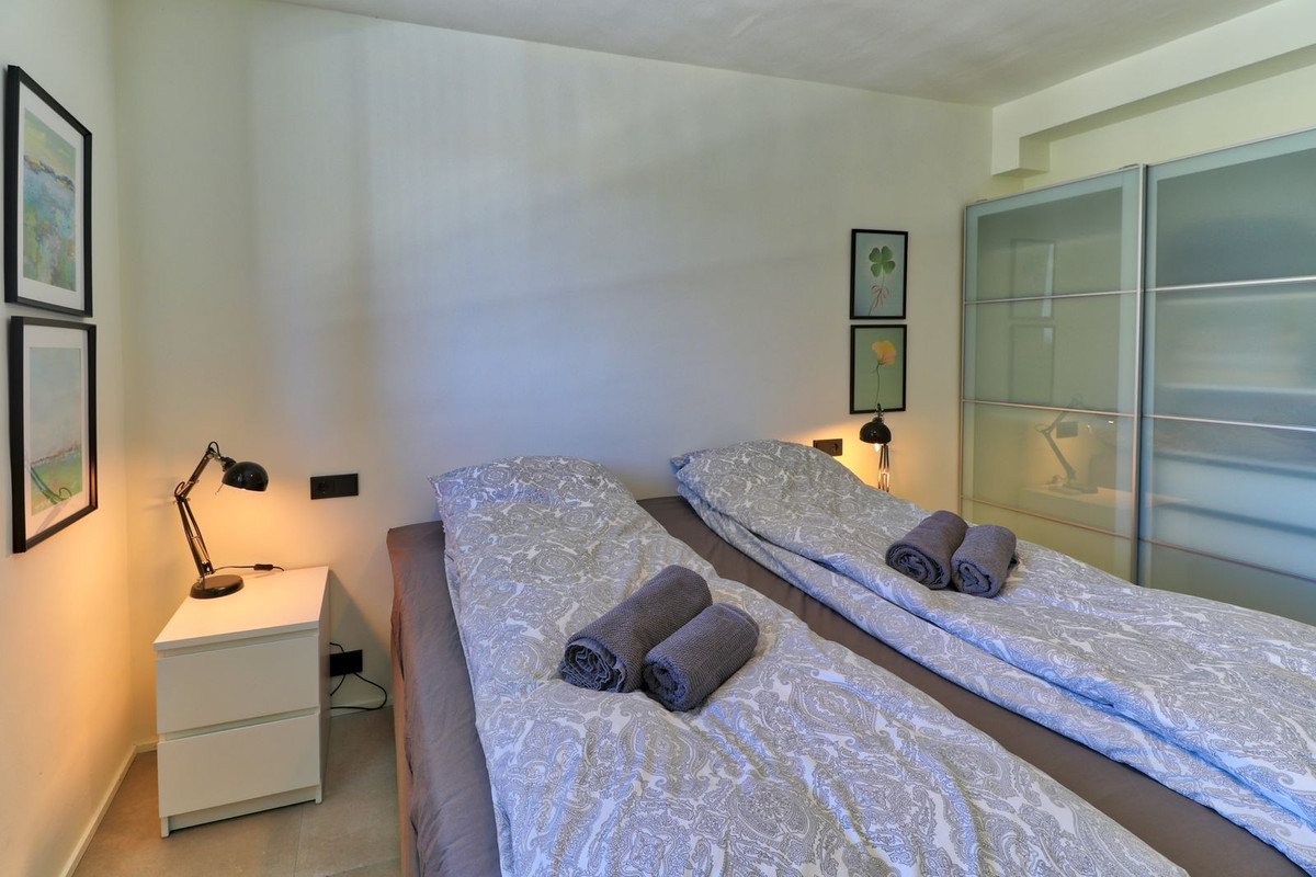 4 Bed Townhouse for sale in Sierrezuela Costa Del Sol, Málaga, Spain