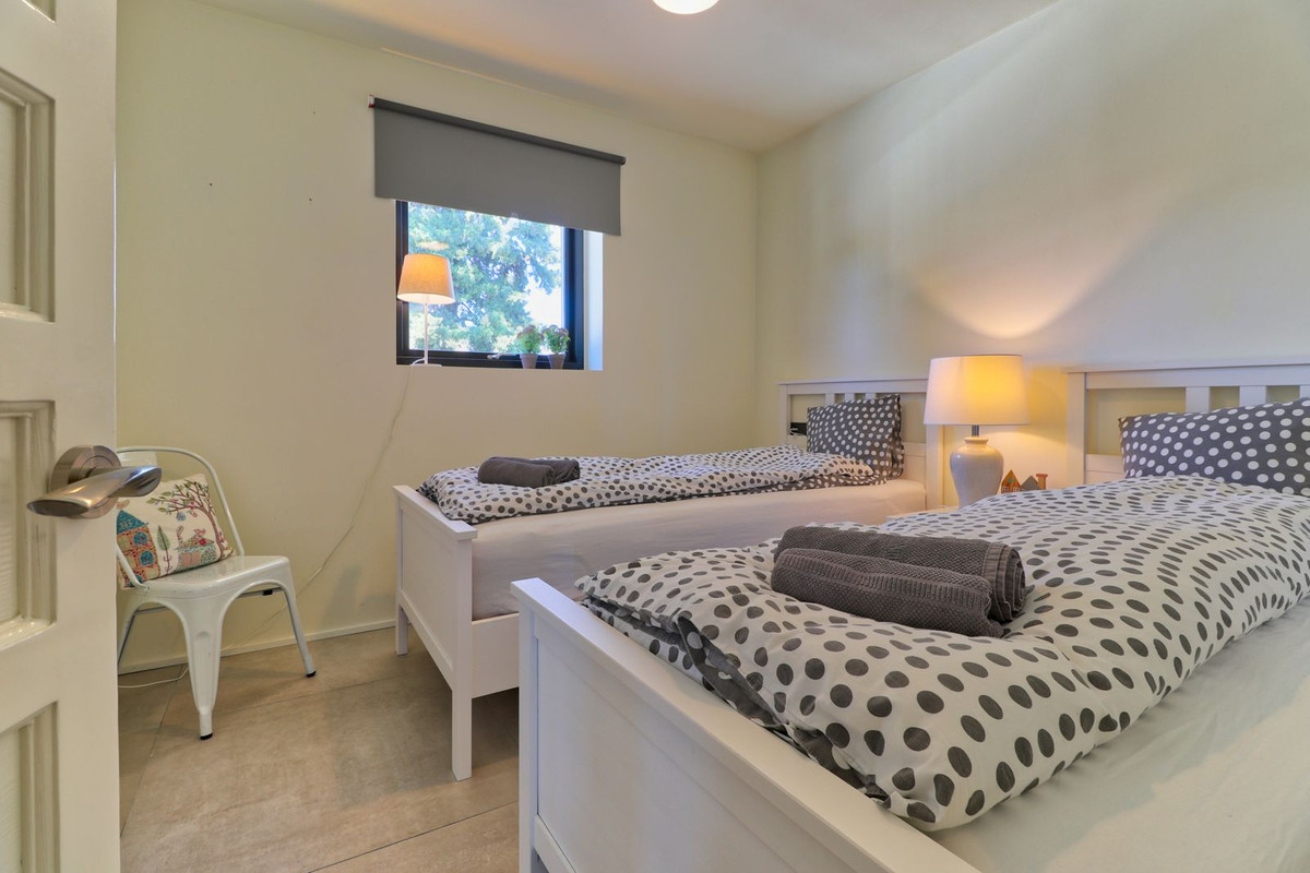 4 Bed Townhouse for sale in Sierrezuela Costa Del Sol, Málaga, Spain