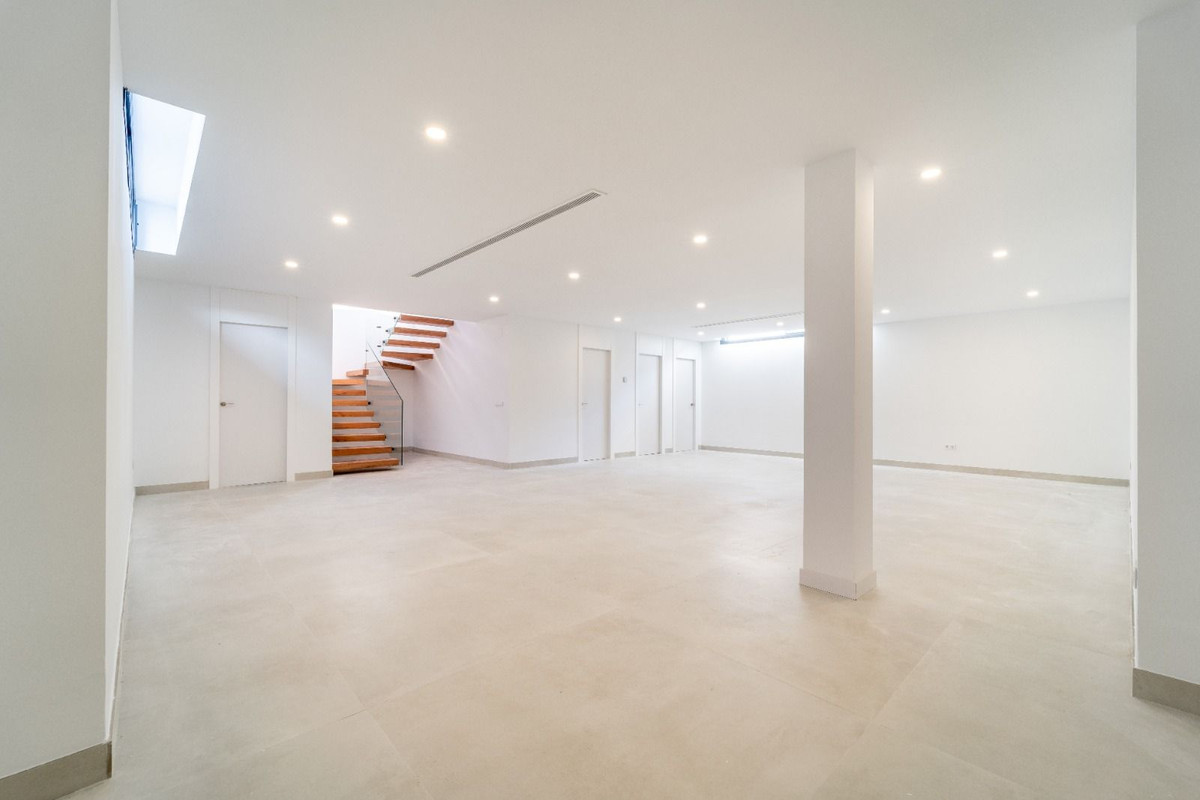 4 Bed Townhouse for sale in La Capellania Costa Del Sol, Málaga, Spain