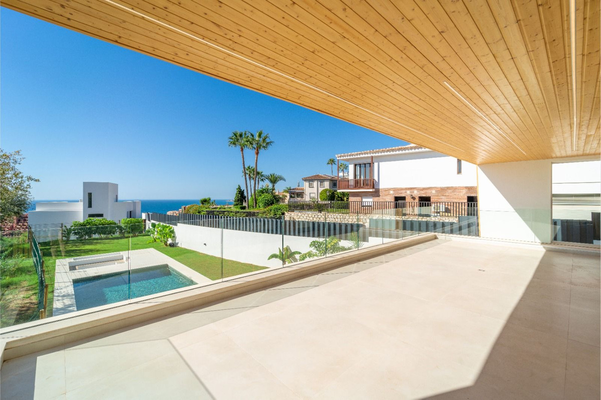 4 Bed Townhouse for sale in La Capellania Costa Del Sol, Málaga, Spain