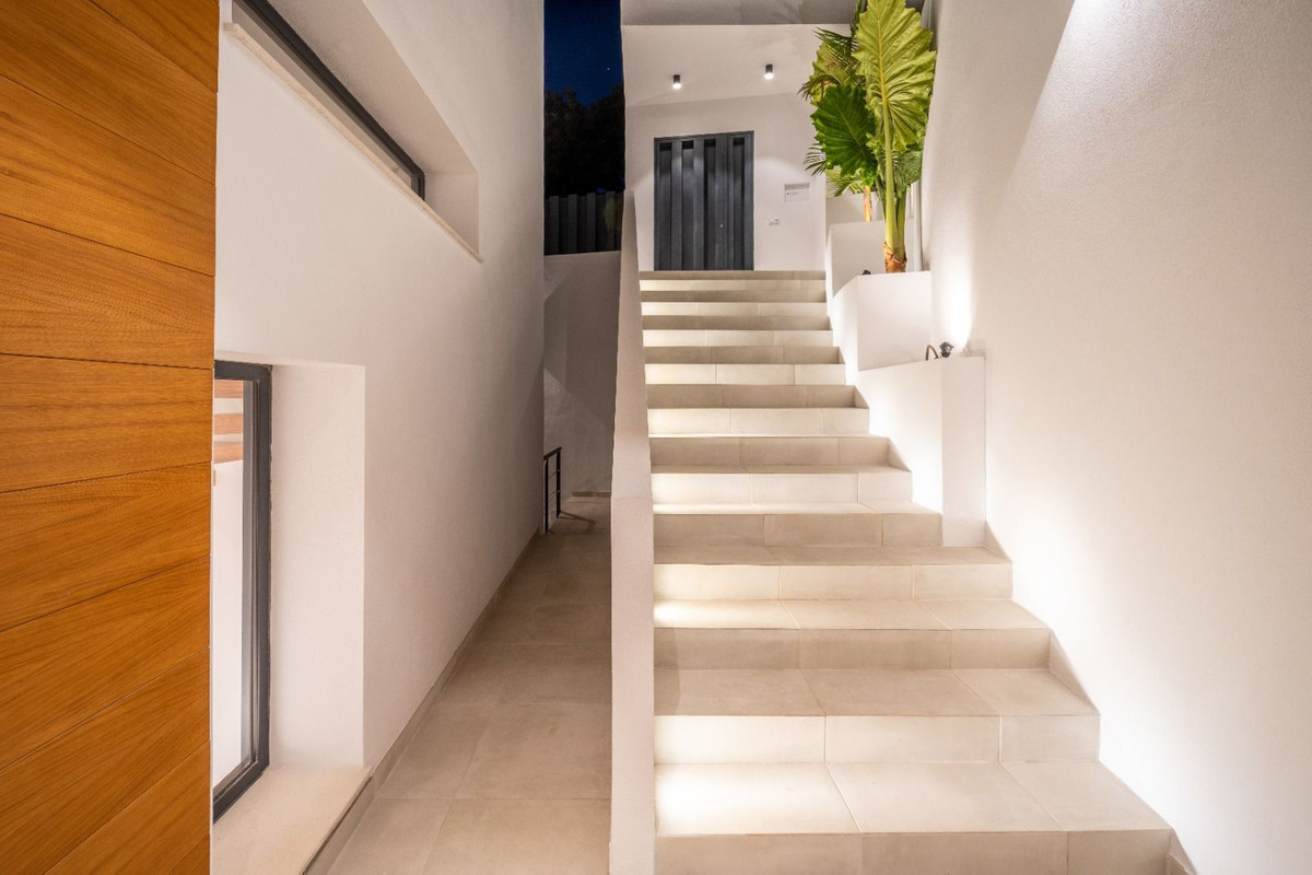 4 Bed Townhouse for sale in La Capellania Costa Del Sol, Málaga, Spain