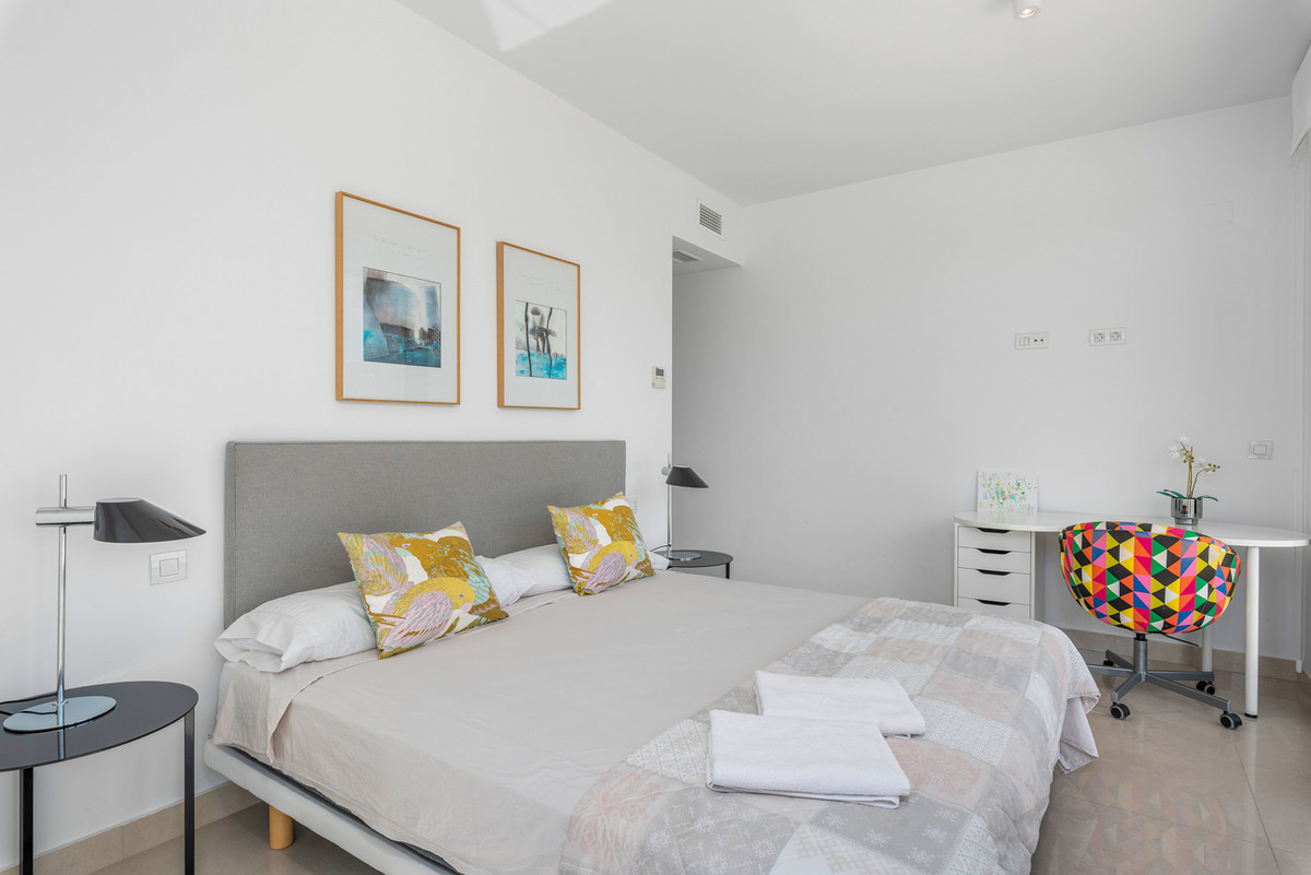Se vende Villa - Chalet de 4 dormitorios en Costa Blanca, Alicante, España