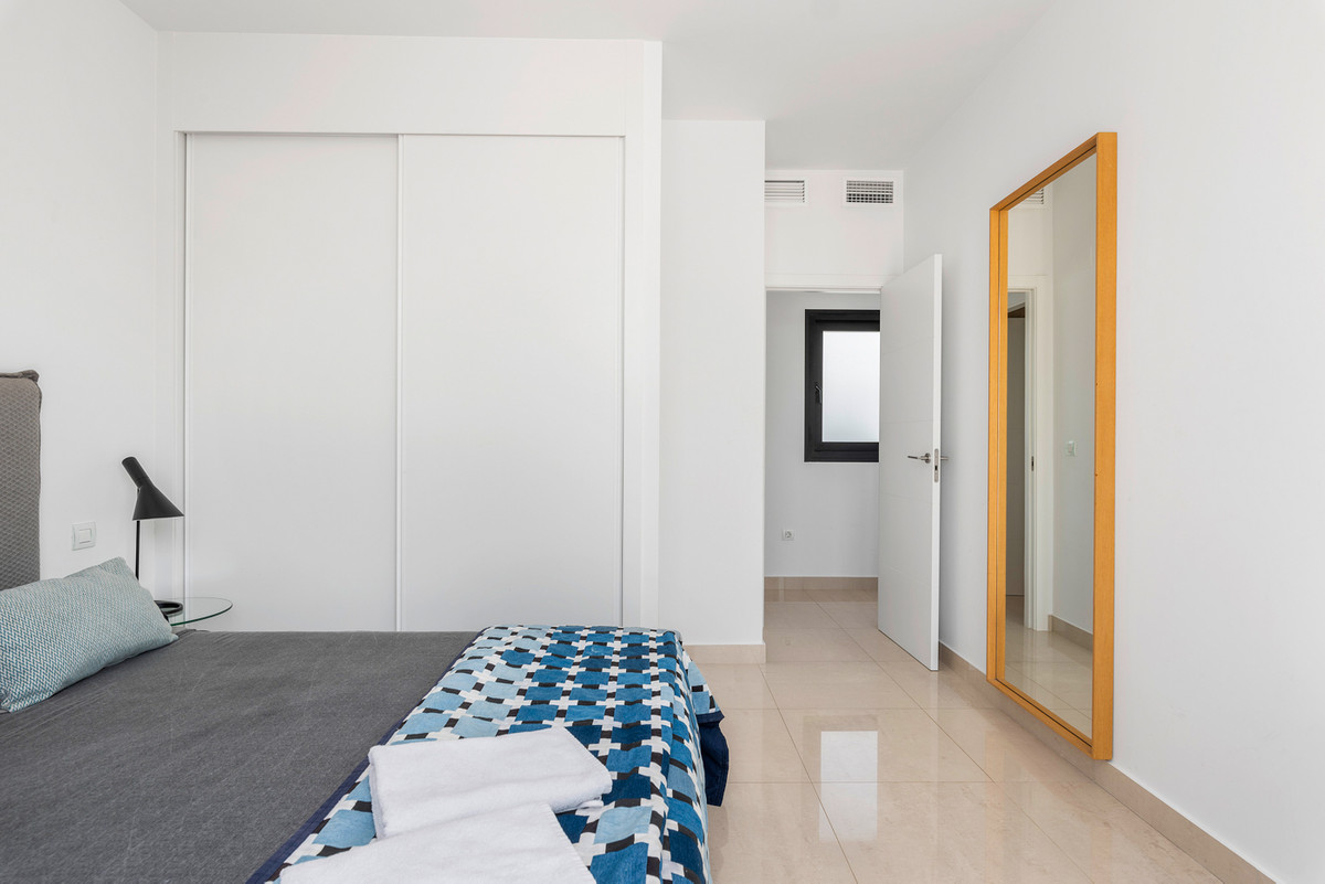 Se vende Villa - Chalet de 4 dormitorios en Costa Blanca, Alicante, España