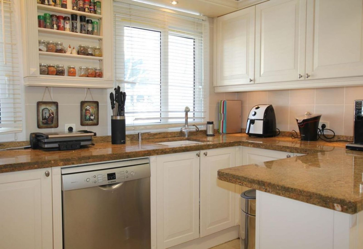 10 Bed Townhouse for sale in Riviera Del Sol Costa Del Sol, Málaga, Spain