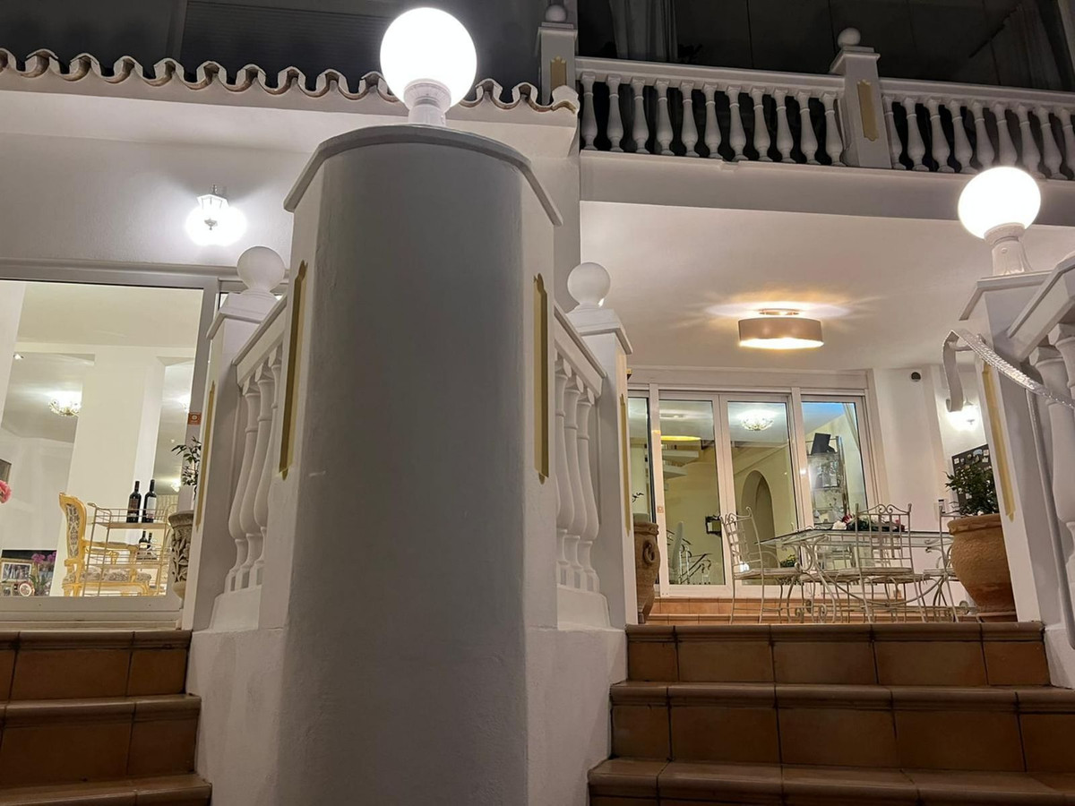 10 Bed Townhouse for sale in Riviera Del Sol Costa Del Sol, Málaga, Spain