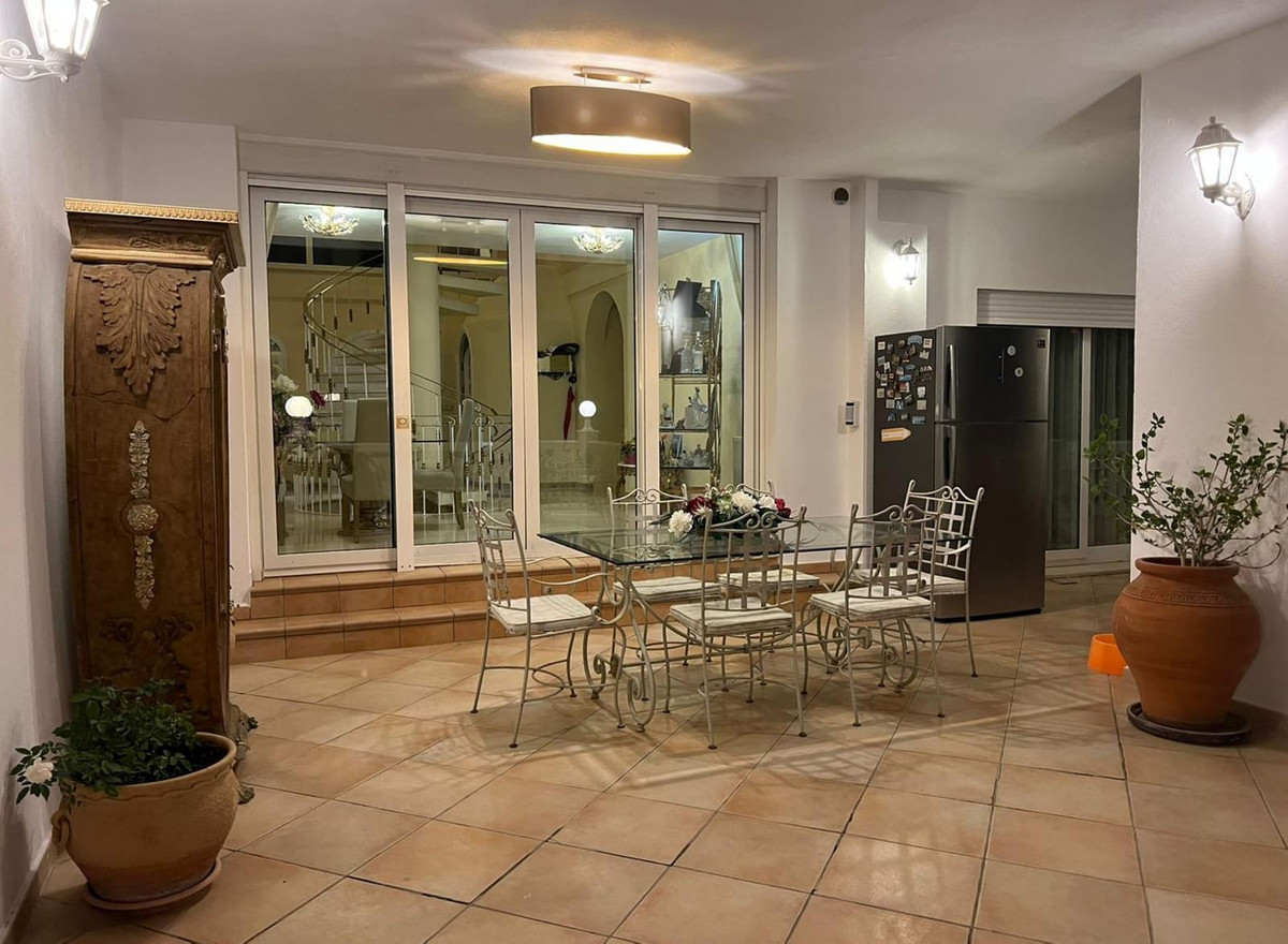 10 Bed Townhouse for sale in Riviera Del Sol Costa Del Sol, Málaga, Spain