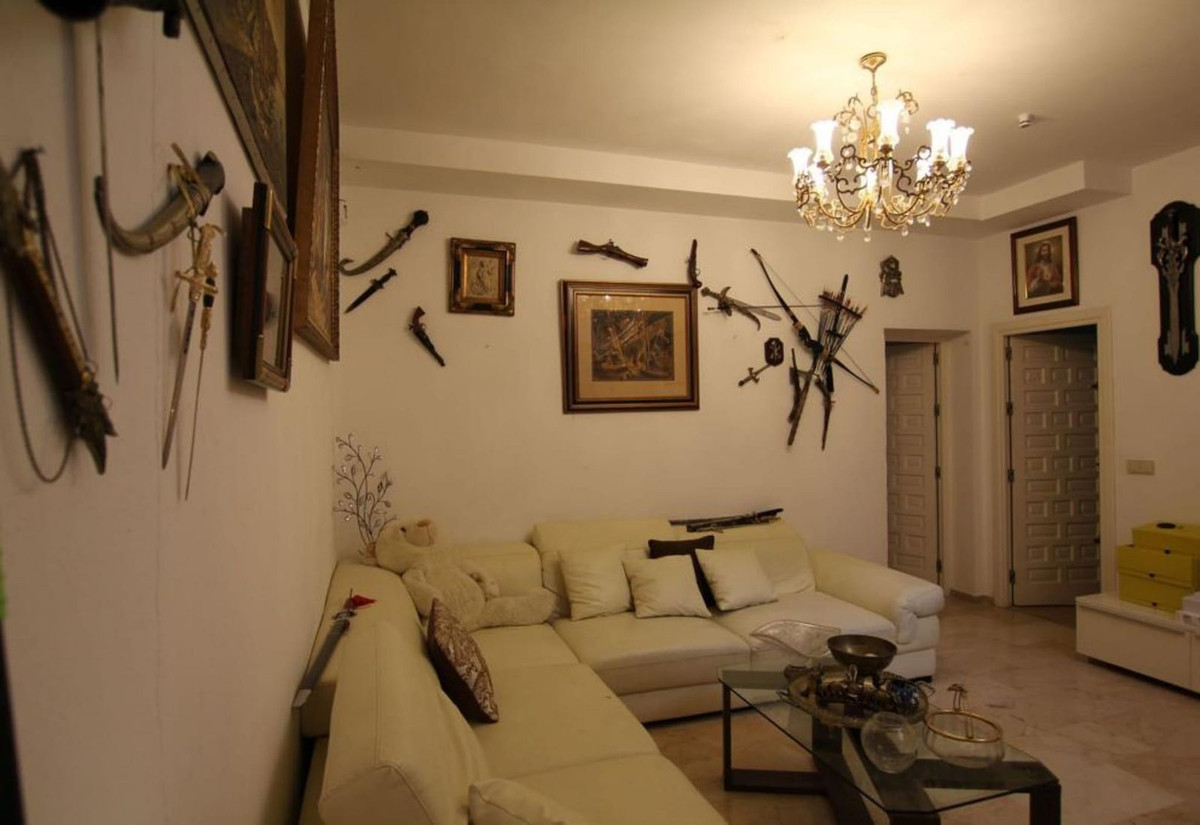 10 Bed Townhouse for sale in Riviera Del Sol Costa Del Sol, Málaga, Spain