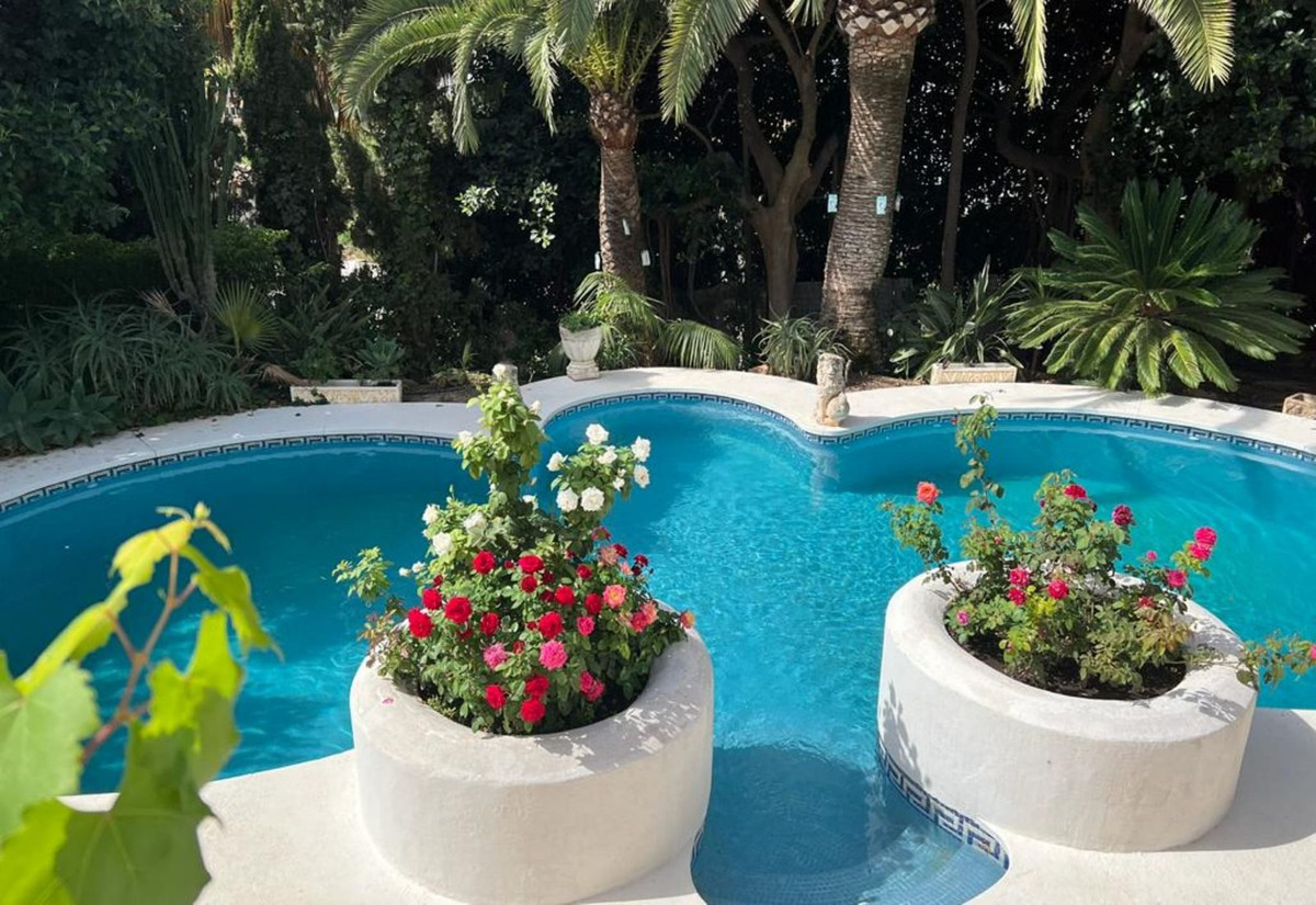10 Bed Townhouse for sale in Riviera Del Sol Costa Del Sol, Málaga, Spain