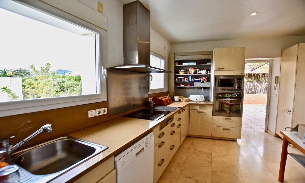 6 Bed Townhouse for sale in Javea Costa Blanca, Alicante, Spain