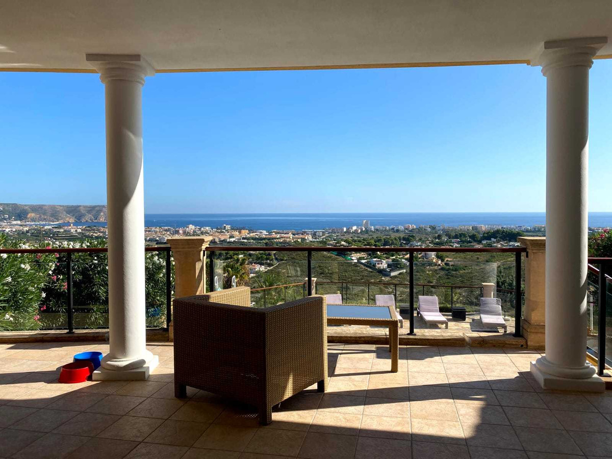 8 Bed Townhouse for sale in Javea Costa Blanca, Alicante, Spain
