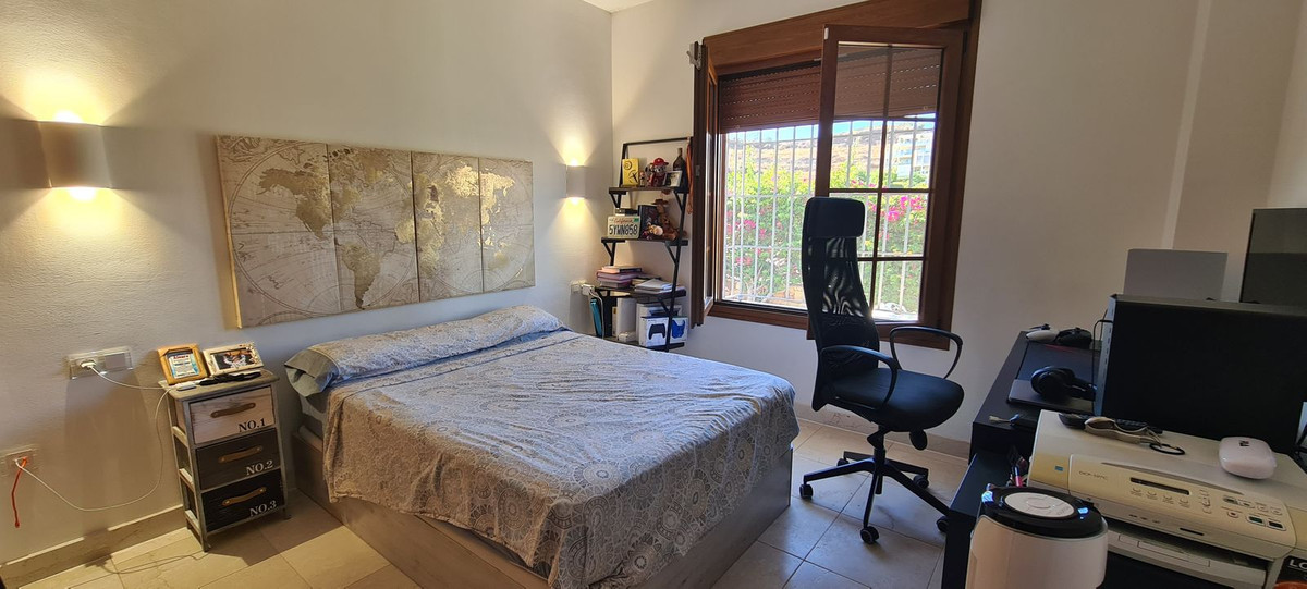 3 Bed Townhouse for sale in Cerros Del Aguila Costa Del Sol, Málaga, Spain