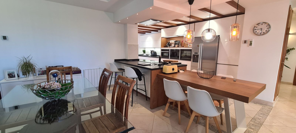 3 Bed Townhouse for sale in Cerros Del Aguila Costa Del Sol, Málaga, Spain
