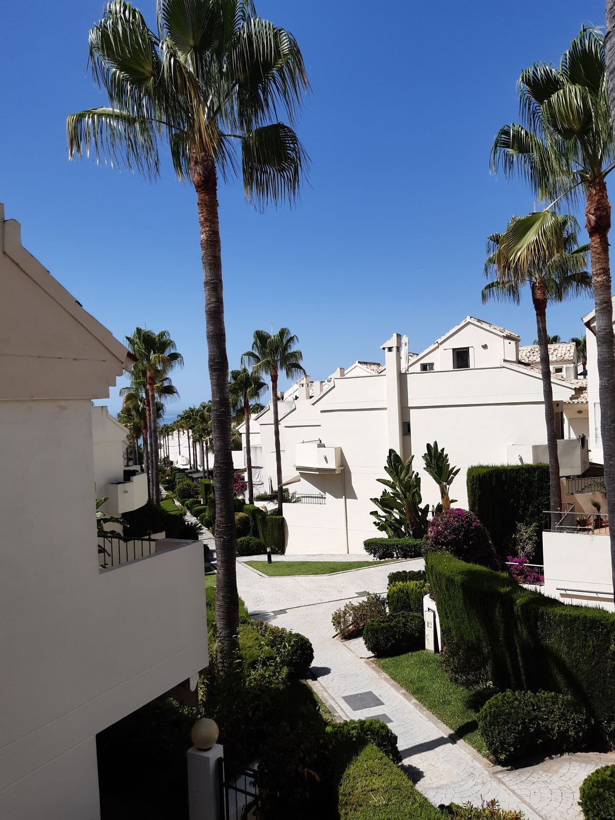 3 Bed Townhouse for sale in Las Chapas Costa Del Sol, Málaga, Spain