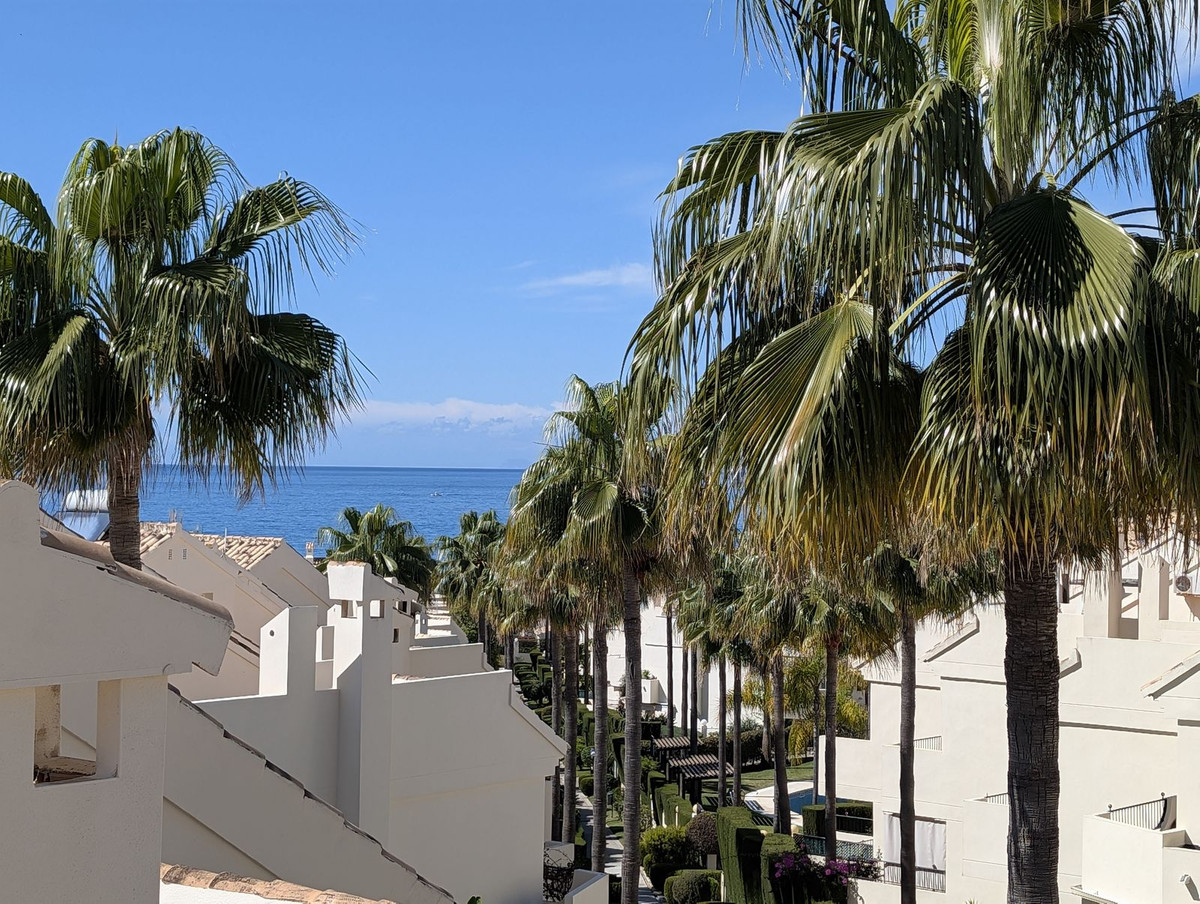 3 Bed Townhouse for sale in Las Chapas Costa Del Sol, Málaga, Spain