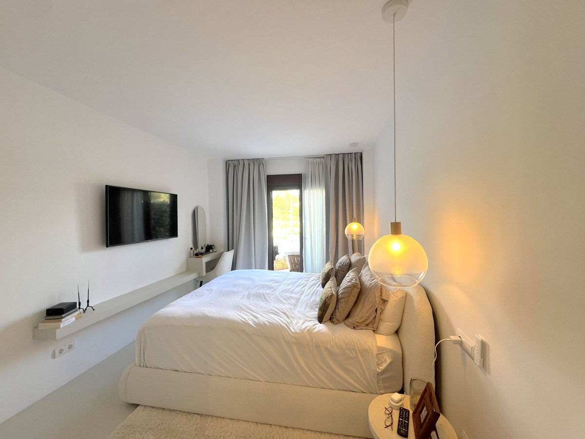 3 Bed Apartment for sale in Nueva Andalucía Costa Del Sol, Málaga, Spain