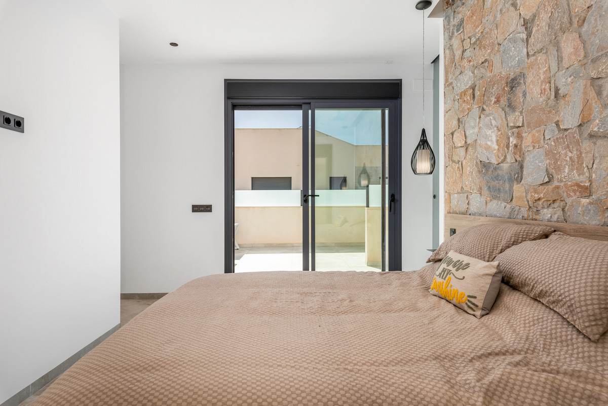 5 Bed Townhouse for sale in Ciudad Quesada Costa Blanca, Alicante, Spain