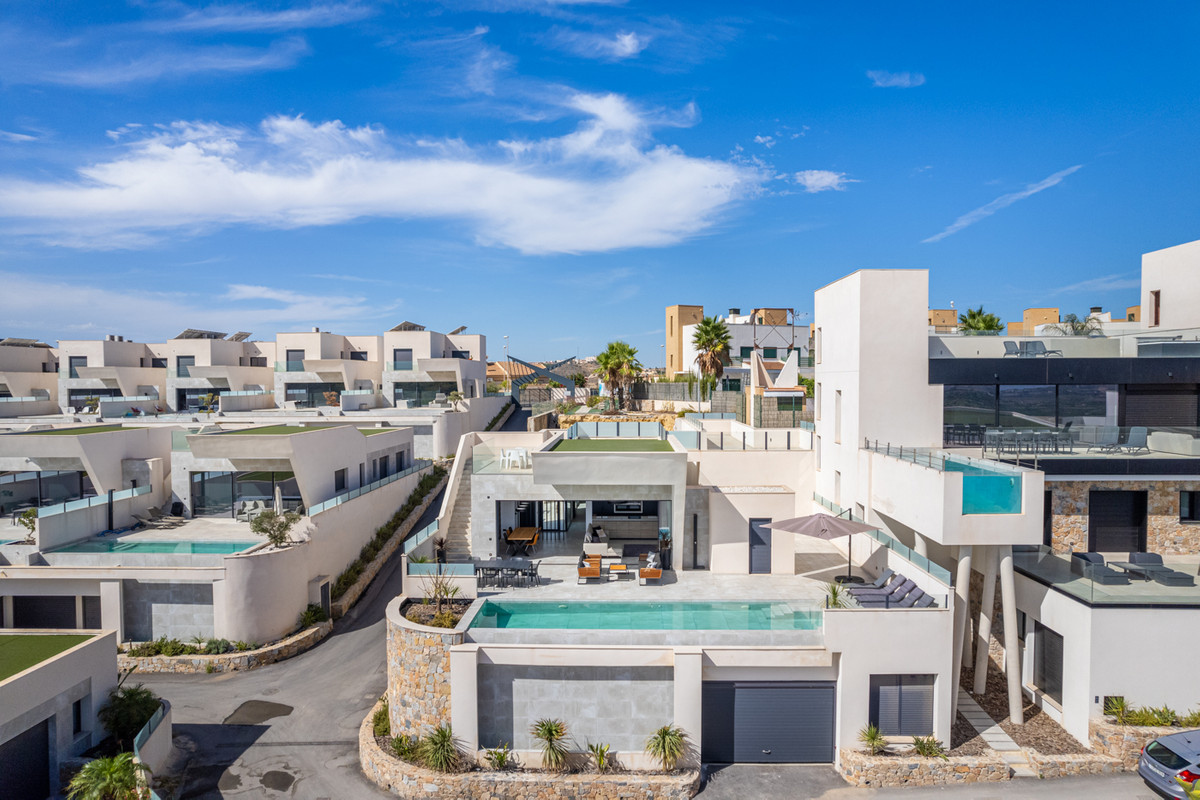 5 Bed Townhouse for sale in Ciudad Quesada Costa Blanca, Alicante, Spain