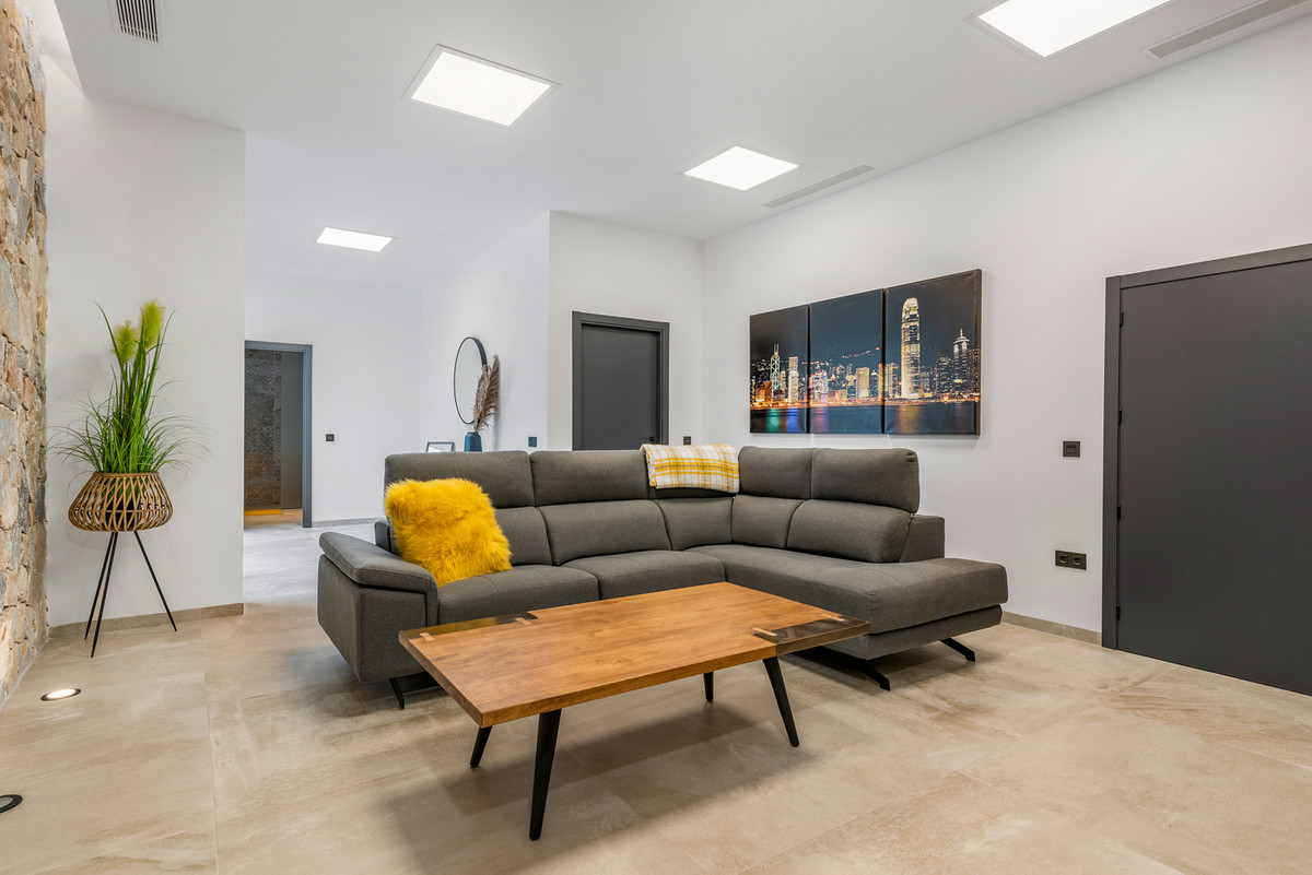 5 Bed Townhouse for sale in Ciudad Quesada Costa Blanca, Alicante, Spain