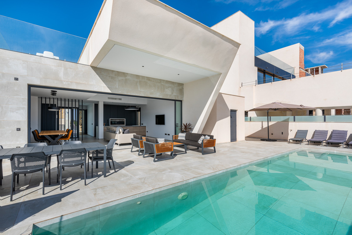 5 Bed Townhouse for sale in Ciudad Quesada Costa Blanca, Alicante, Spain