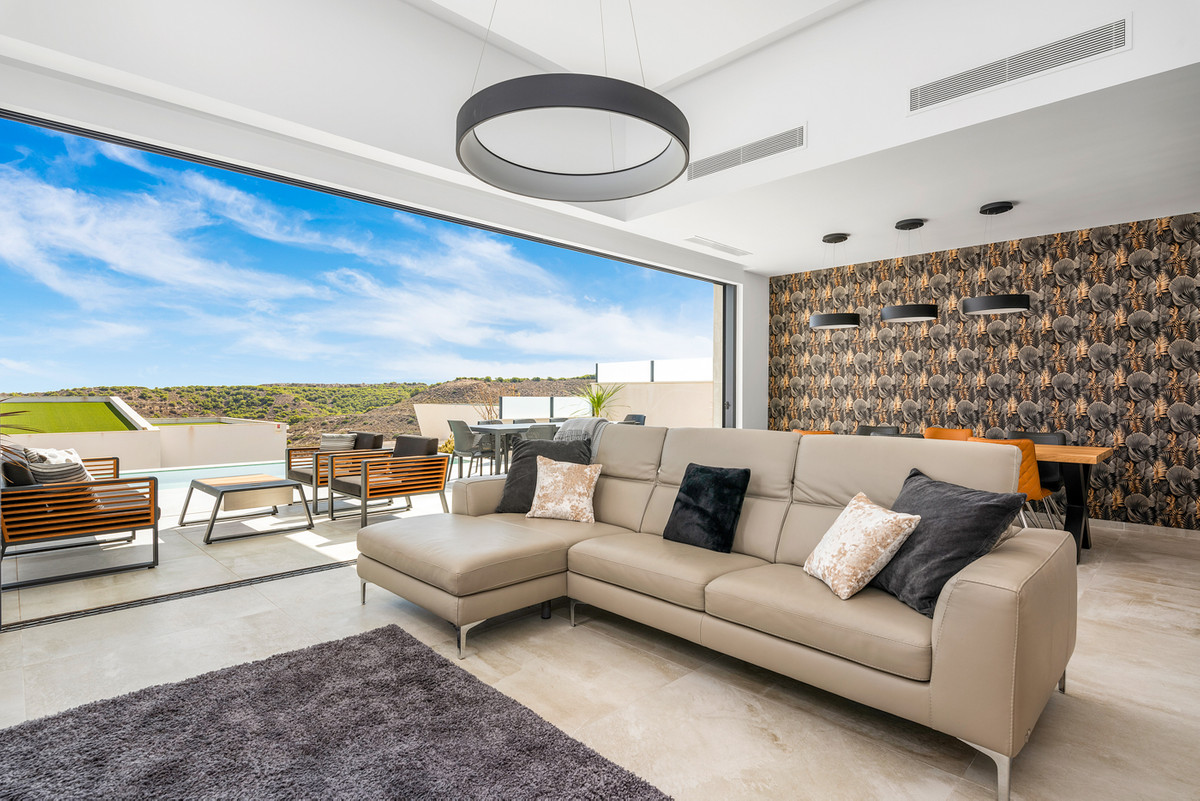 5 Bed Townhouse for sale in Ciudad Quesada Costa Blanca, Alicante, Spain